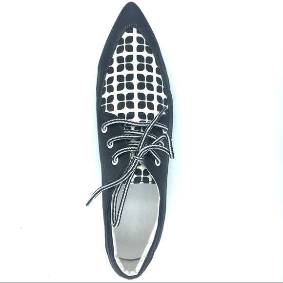 Geometric Floral Retro Printed Satin Oxfords - Picture 7 of 8